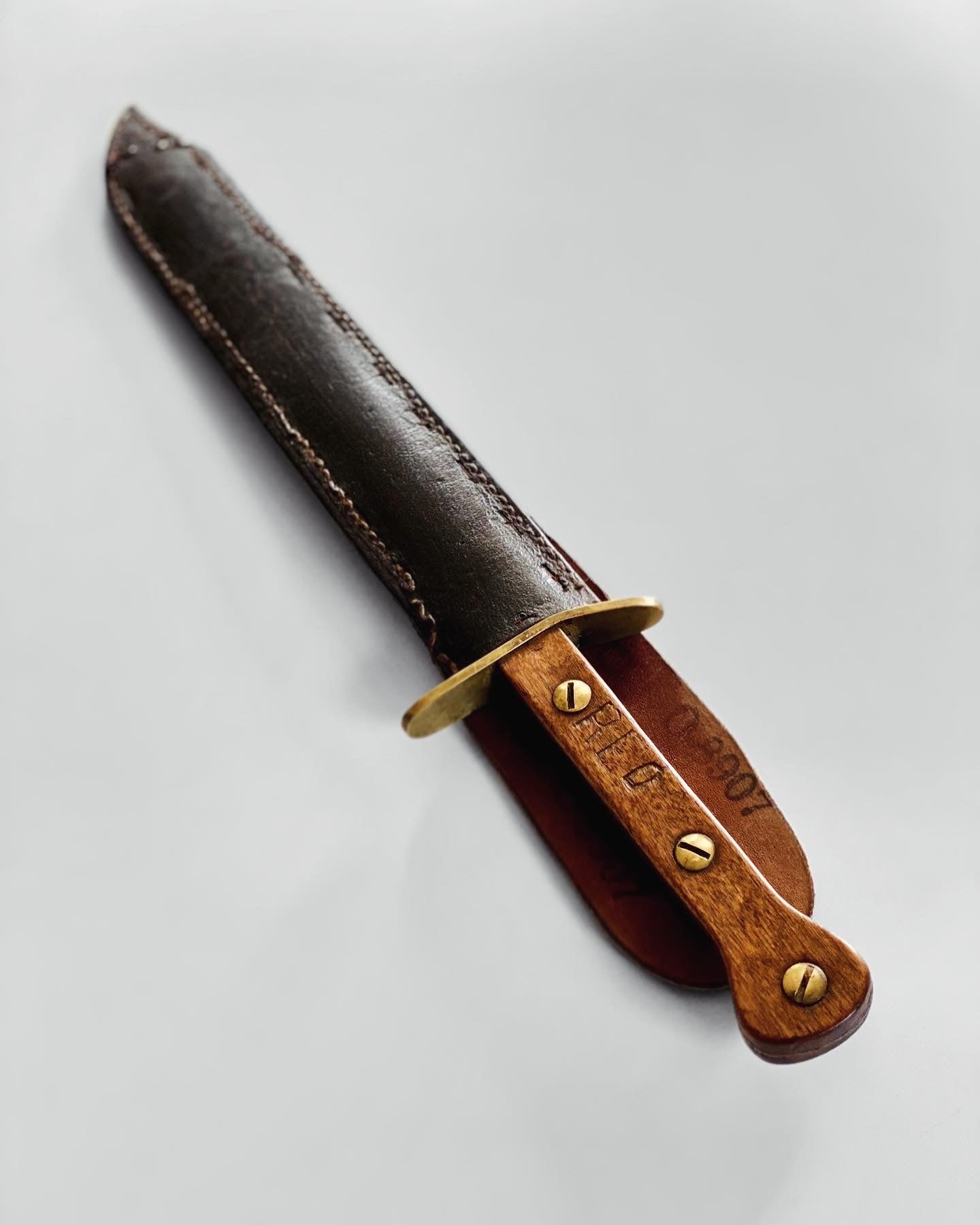 Unique Handmade WWII Theatre Fighting Knife